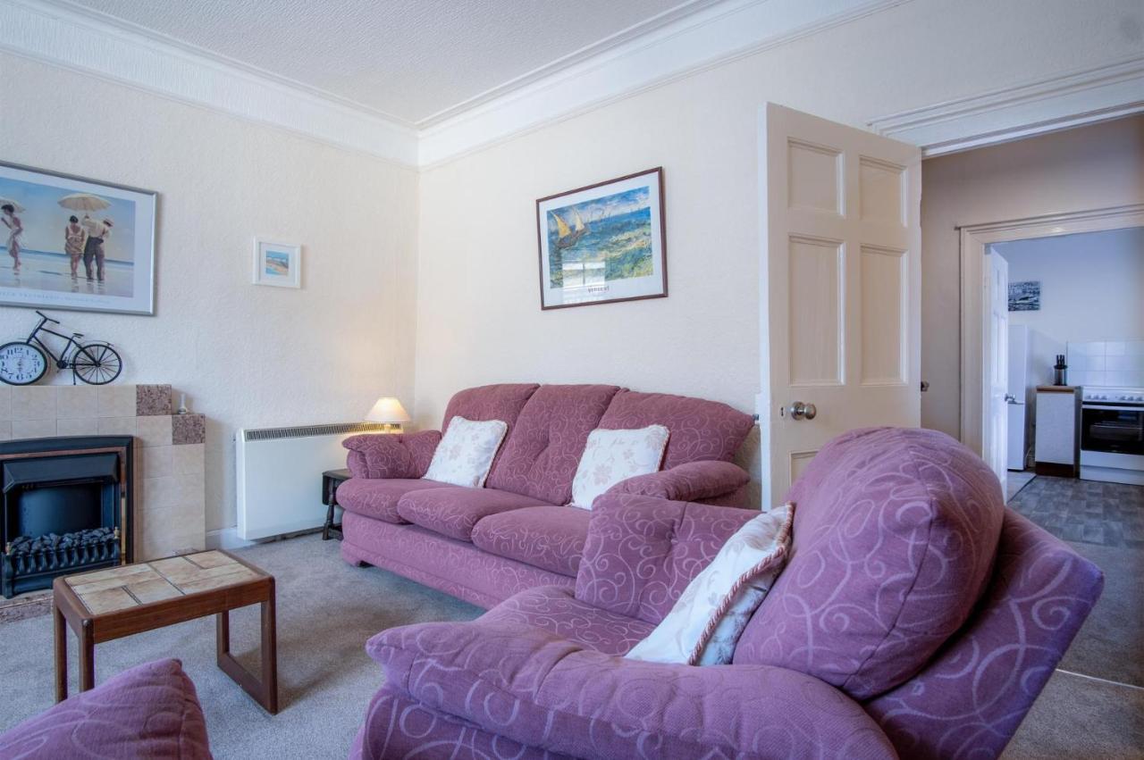 Dragons Den - 2 Bedroom Apartment - Tenby Exterior foto